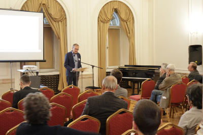 authenticity2025 01 8307 s