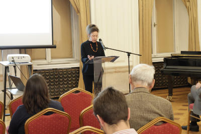 authenticity2025 01 8307 s