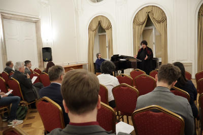 authenticity2025 01 8307 s